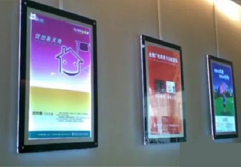 新田什么是超薄灯箱?
