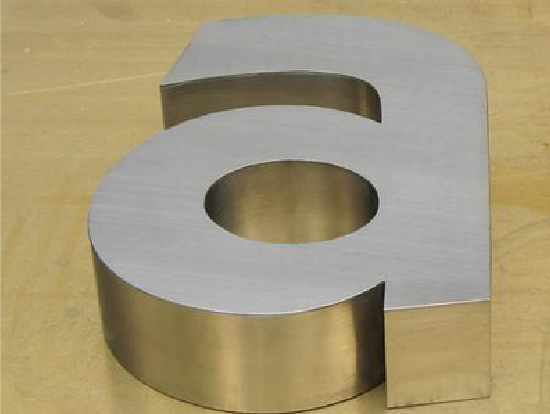 新田不锈钢字制作介绍。